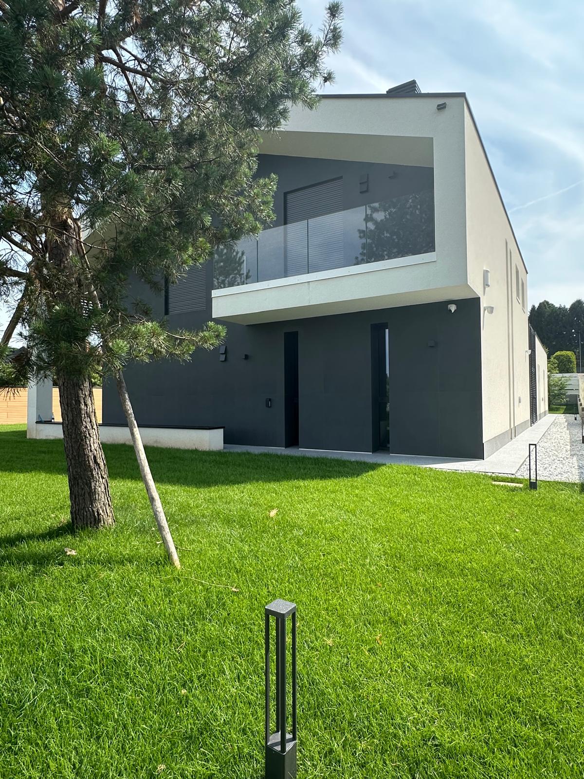 PHOTO 2025 06 18 16 41 25 15